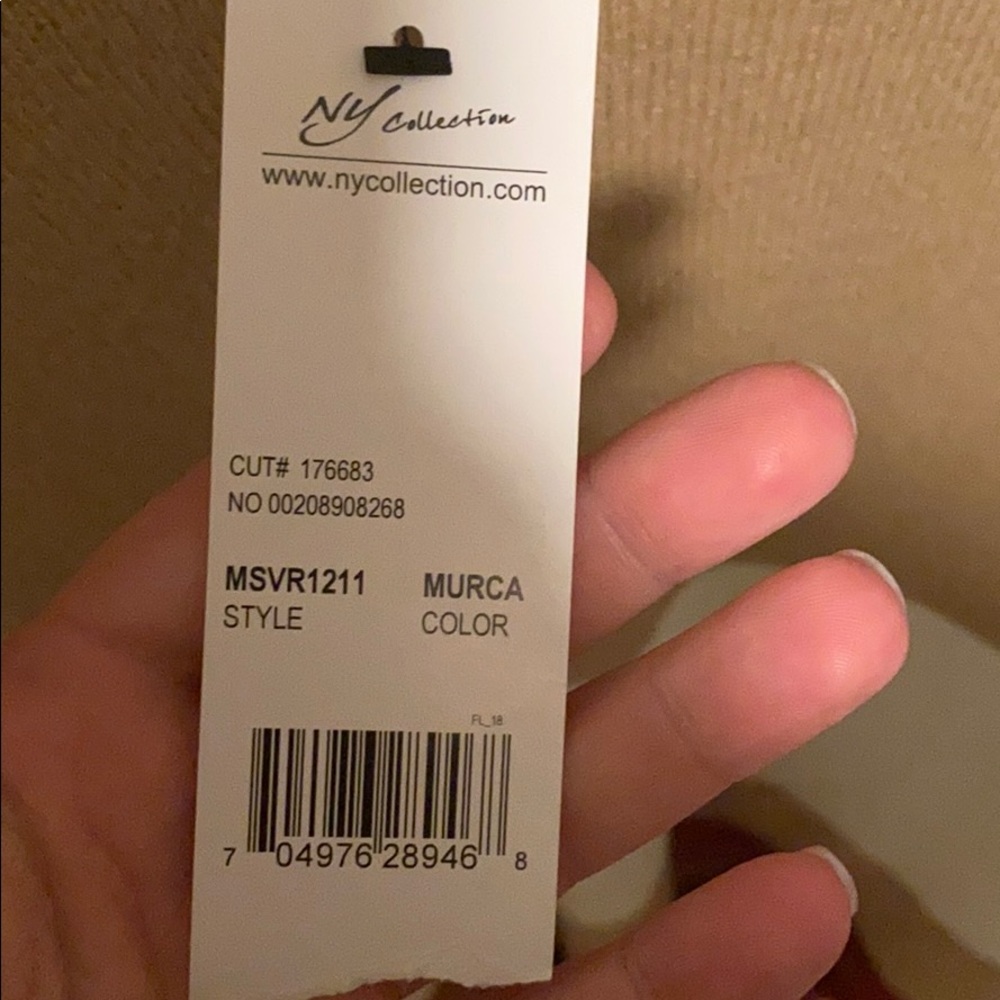 Sweater - Picture 4 of 4